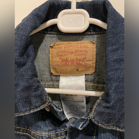 Toddler Levi’s denim jacket 2T jean jacket - Picture 2 of 6
